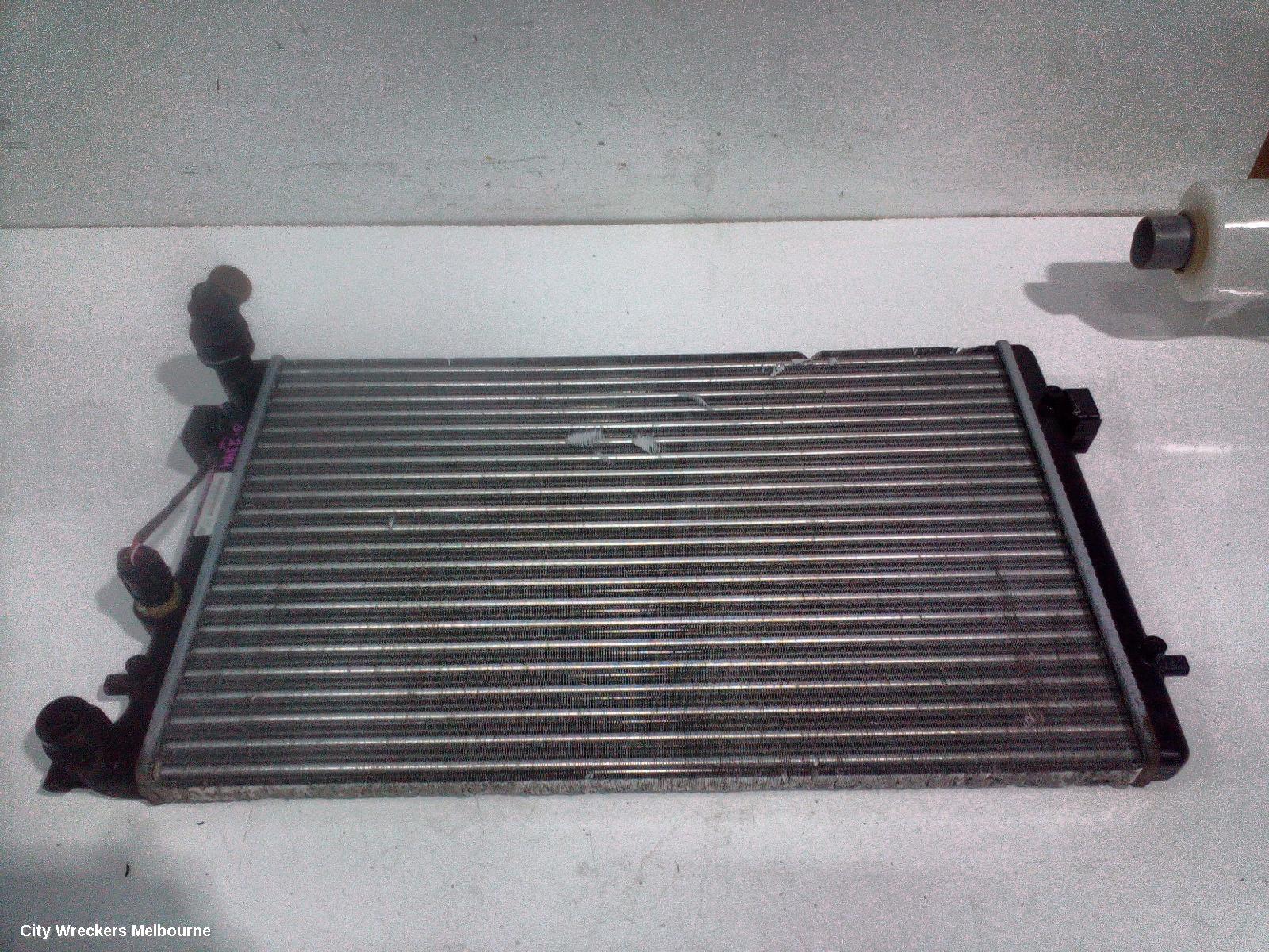 VOLKSWAGEN GOLF RADIATOR, MANUAL T/M, GEN 4, 09/1998 - 04/2004 (AUS ONLY) - Image 2