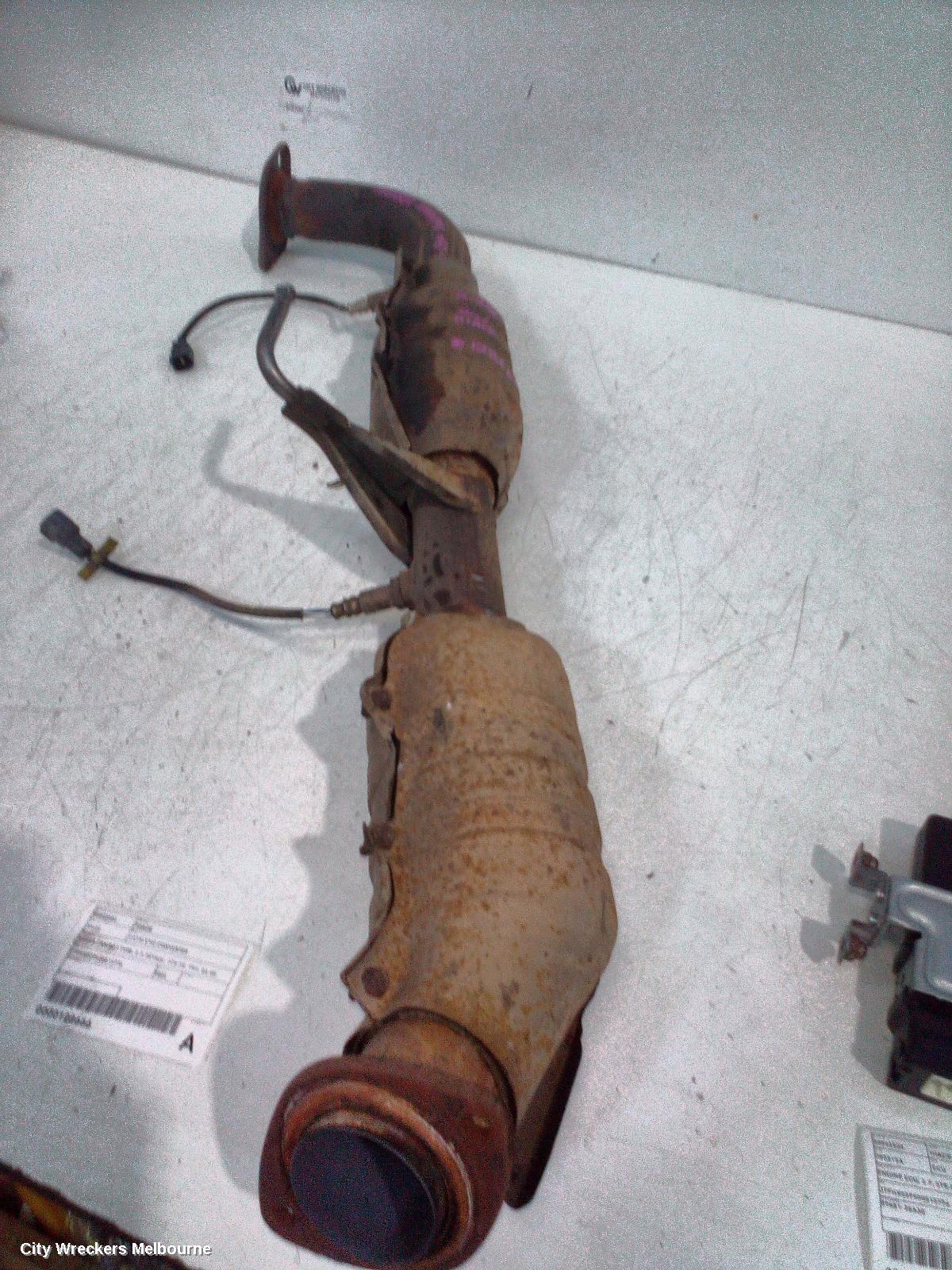 TOYOTA HIACE CATALYTIC CONVERTER, UNDER CAR-CAT TYPE, 2.7, PETROL, 2TR-FE, TRH, 03/2005 - 02/2015 - Image 1