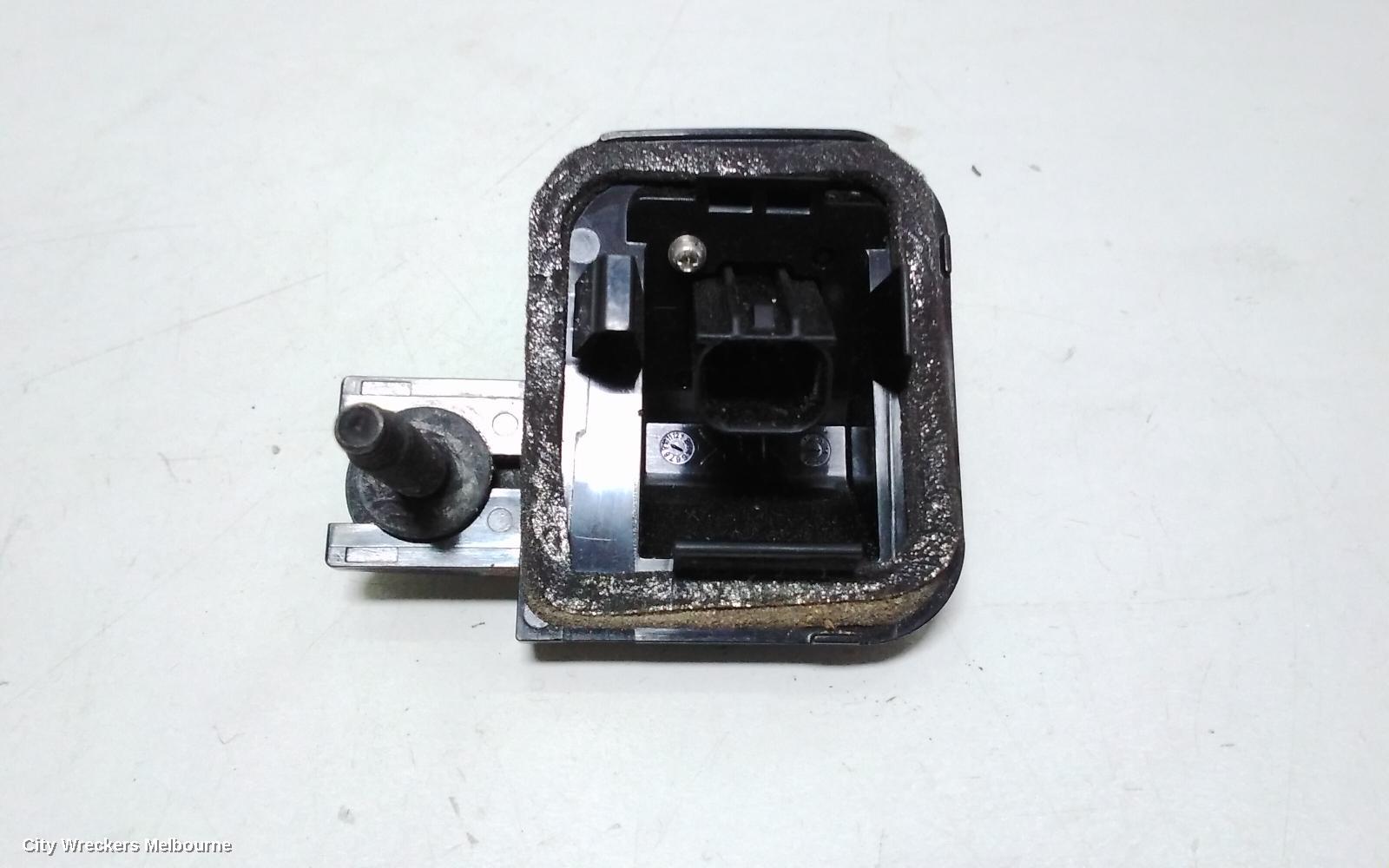 TOYOTA COROLLA REVERSE CAMERA, REVERSE CAMERA, ZRE182R, 10/2012 - 06/2018 - Image 2