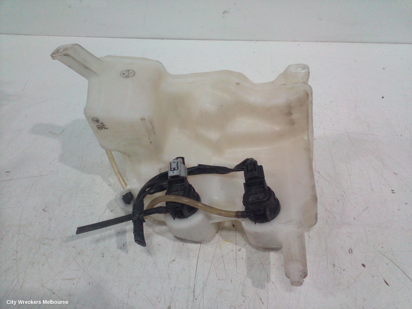 TOYOTA HIACE WASHER BOTTLE, TRH/KDH, 03/2005 - 04/2019 - Image 3