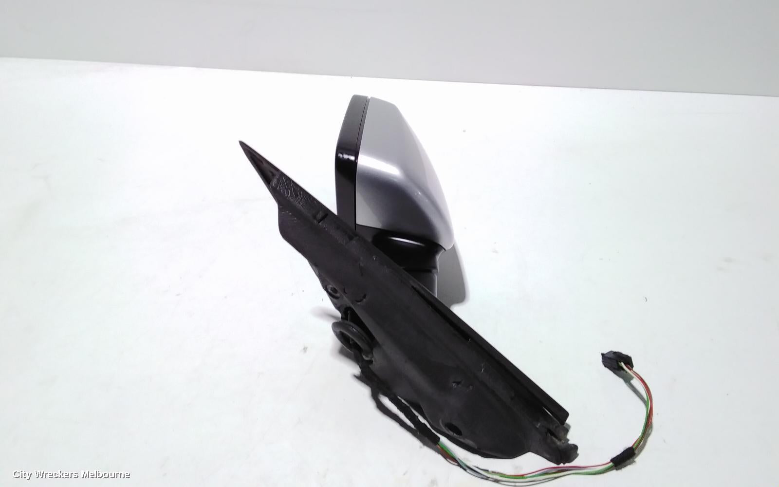 BMW 5 SERIES LEFT DOOR MIRROR, E60/E61, AUTO DIP, W/ LIGHT PACKAGE & MEMORY TYPE, 3 PLUG (6/4/2 WIRE), 10/2003 - 09/2005 - Image 2