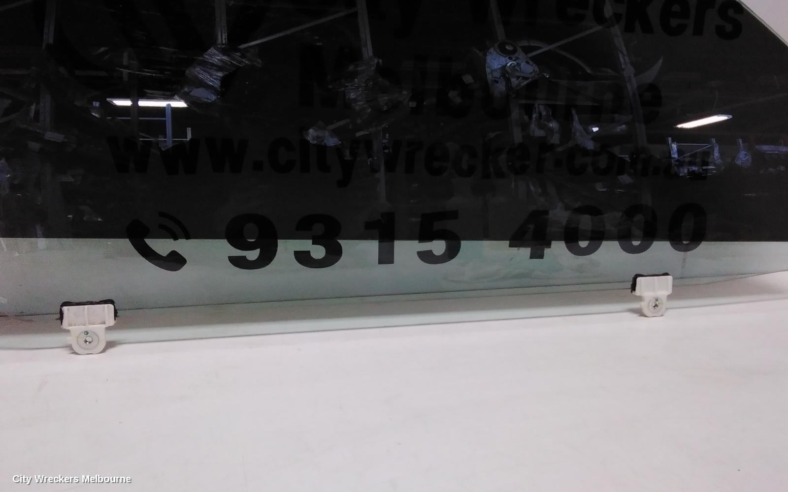 MITSUBISHI PAJERO RIGHT FRONT DOOR WINDOW, QE, PAJERO SPORT, 10/2015 ONWARDS - Image 3