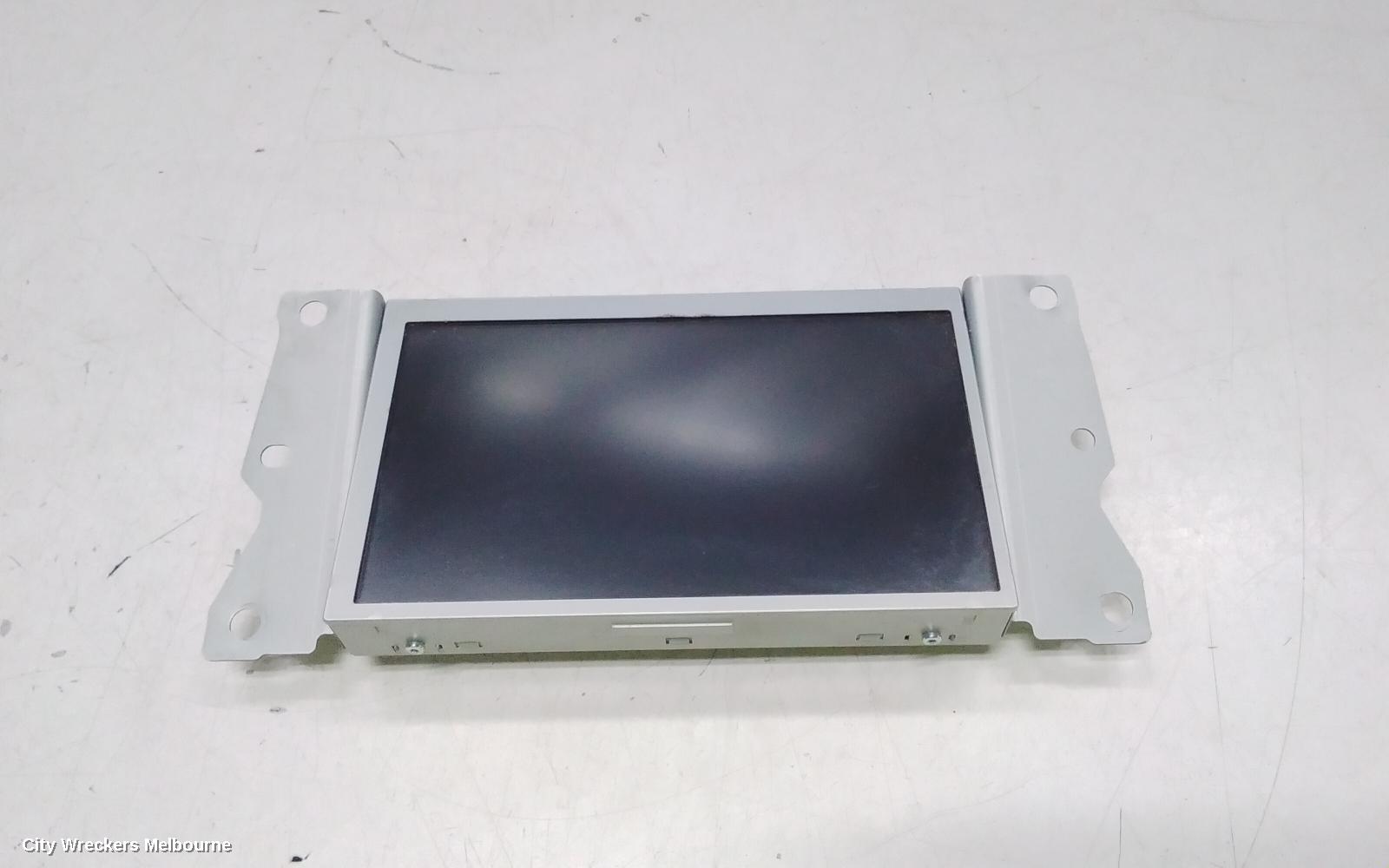 LDV G10 RADIO/CD/DVD/SAT/TV, DISPLAY UNIT, 10IN TOUCHSCREEN, SV7A/SV7C, WAGON/VAN, 04/2015 ONWARDS - Image 1