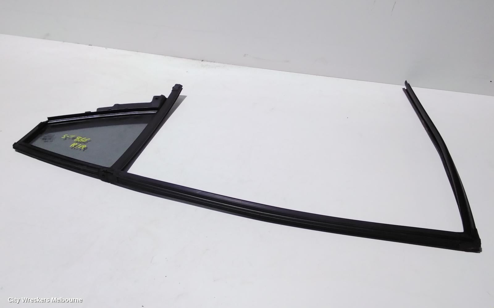HYUNDAI ELANTRA RIGHT REAR 1/4 DOOR GLASS, AD, 12/2015 - 12/2020 - Image 1