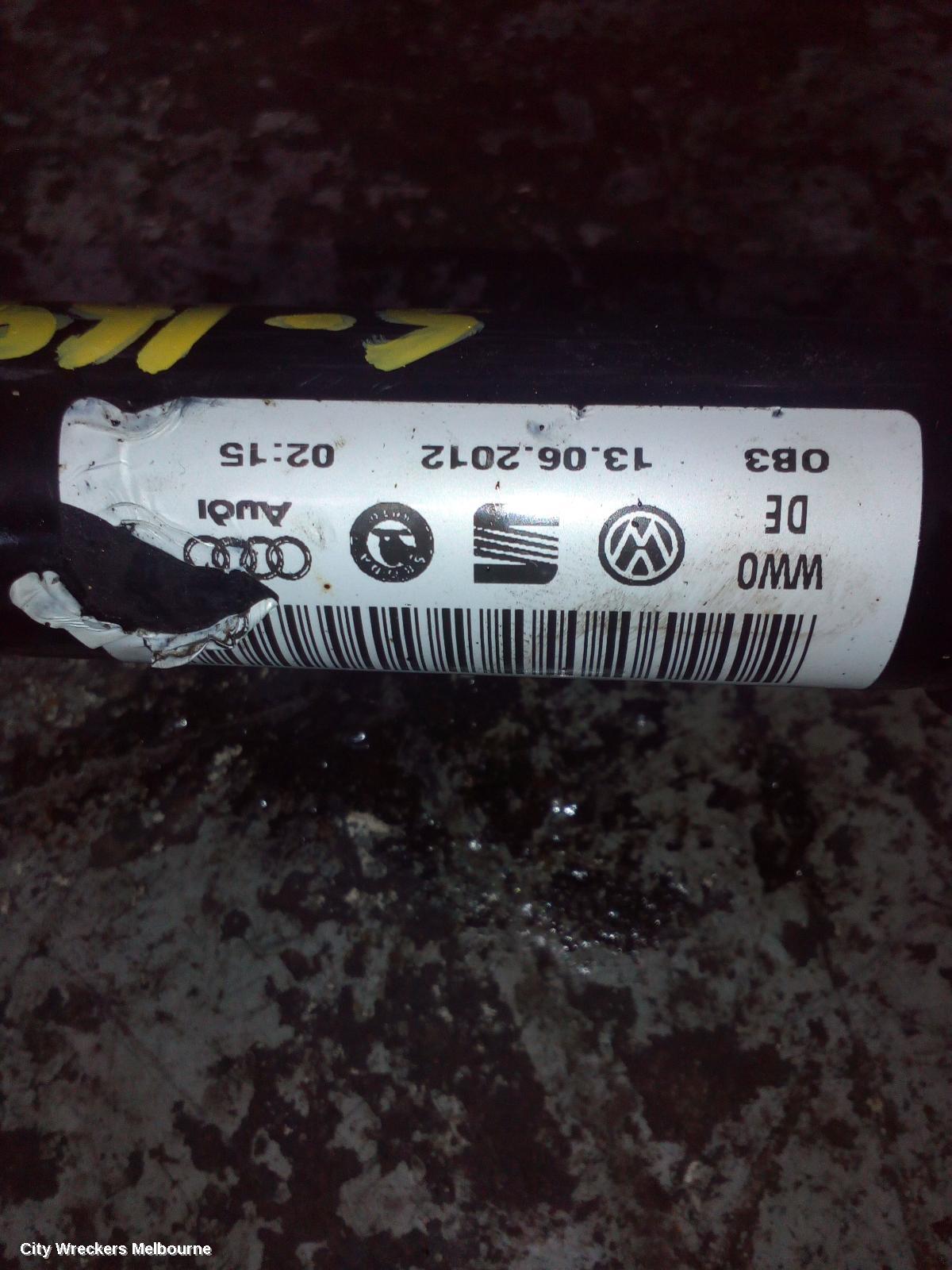 VOLKSWAGEN POLO LEFT DRIVESHAFT, MANUAL T/M, PETROL, 1.4, NON TURBO, 6R, 05/2010 - 05/2014 - Image 1