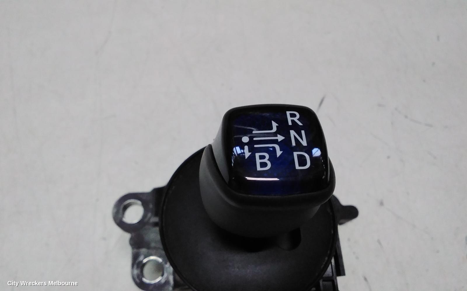 TOYOTA PRIUS GEAR STICK/SHIFTER, ZVW50R, 02/2016 - 11/2022 - Image 2