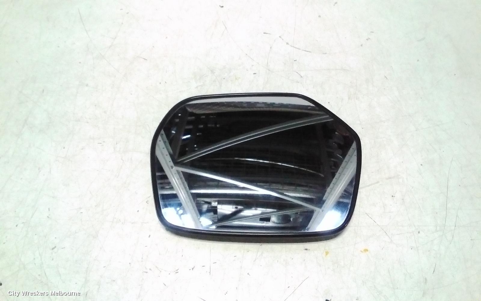HONDA CRV RIGHT DOOR MIRROR, RE, ELECT ADJ, POWER FOLD, COLOUR CODED, 03/2007 - 10/2012 - Image 1