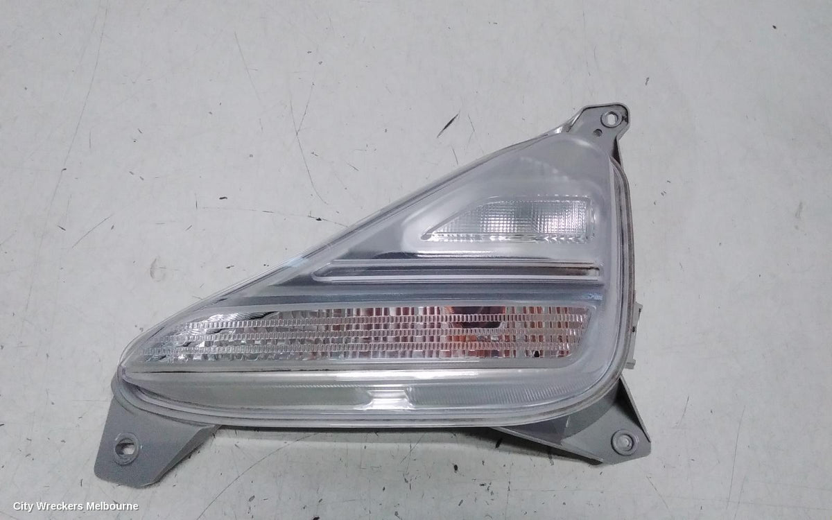 KIA CERATO LEFT TAILLIGHT, BD, IN BUMPER, FLASHER, SEDAN, 04/2018 - 03/2021 - Image 3