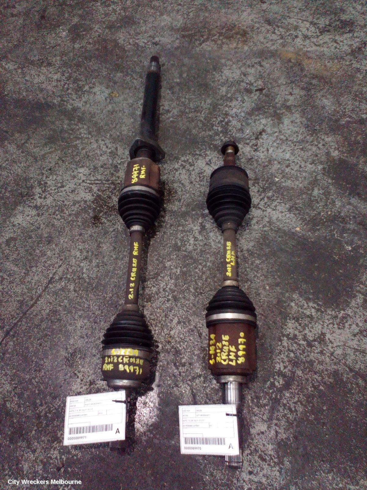 HOLDEN CRUZE LEFT DRIVESHAFT, AUTO, 1.4, JH, 03/2011 - 01/2017 - Image 2