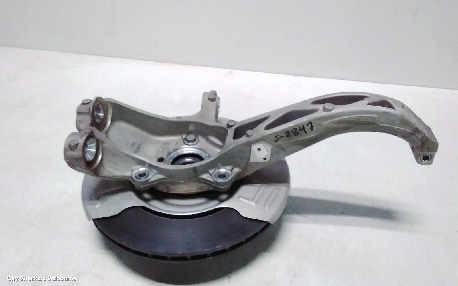 TESLA MODEL Y RIGHT FRONT HUB ASSEMBLY, 1ST GEN, AWD, DUAL MOTOR TYPE, 03/2022 ONWARDS - Image 2