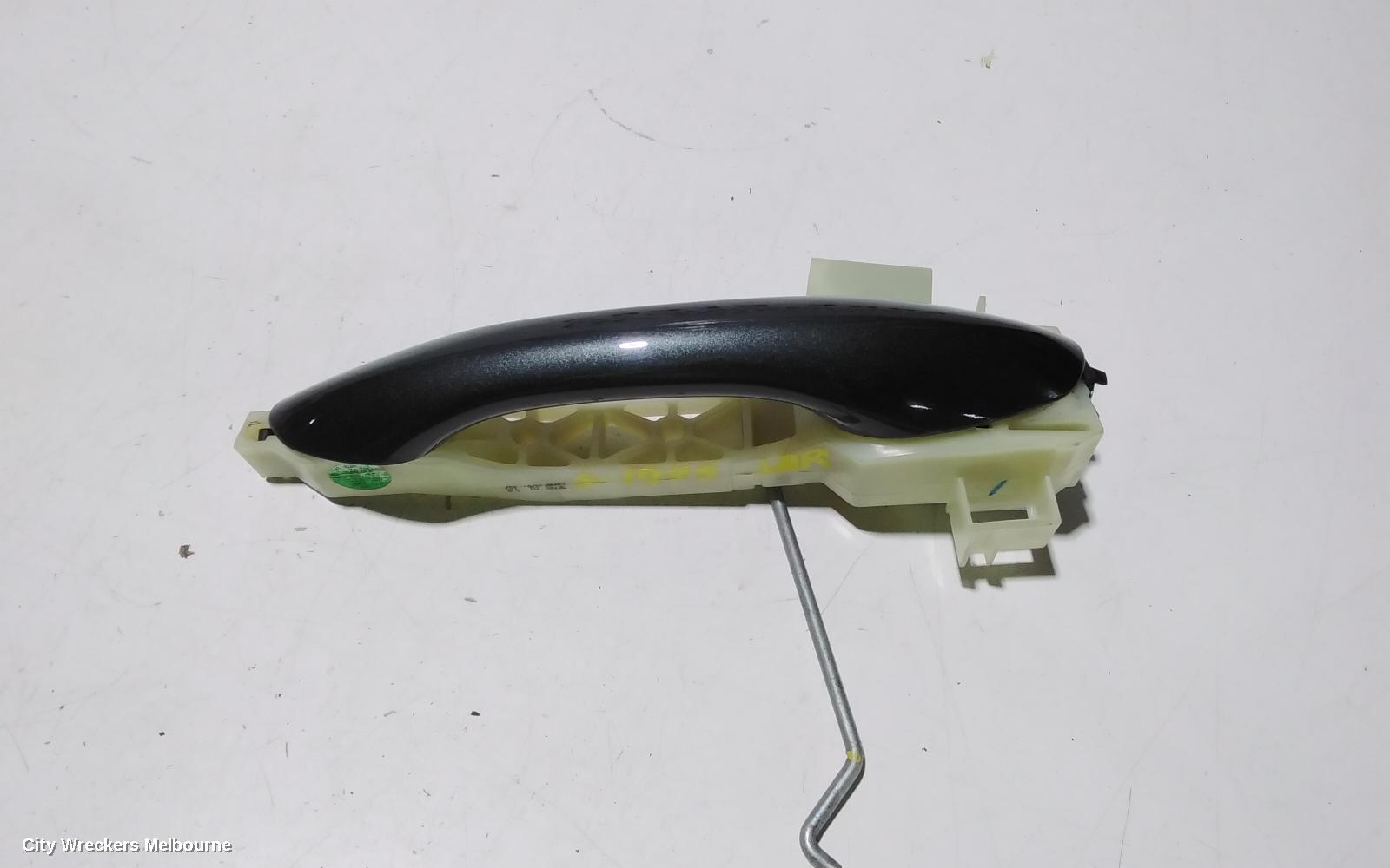 HYUNDAI SANTA FE DOOR HANDLE, OUTER, LH REAR, COLOUR CODED, TM, 03/2018 ONWARDS - Image 2