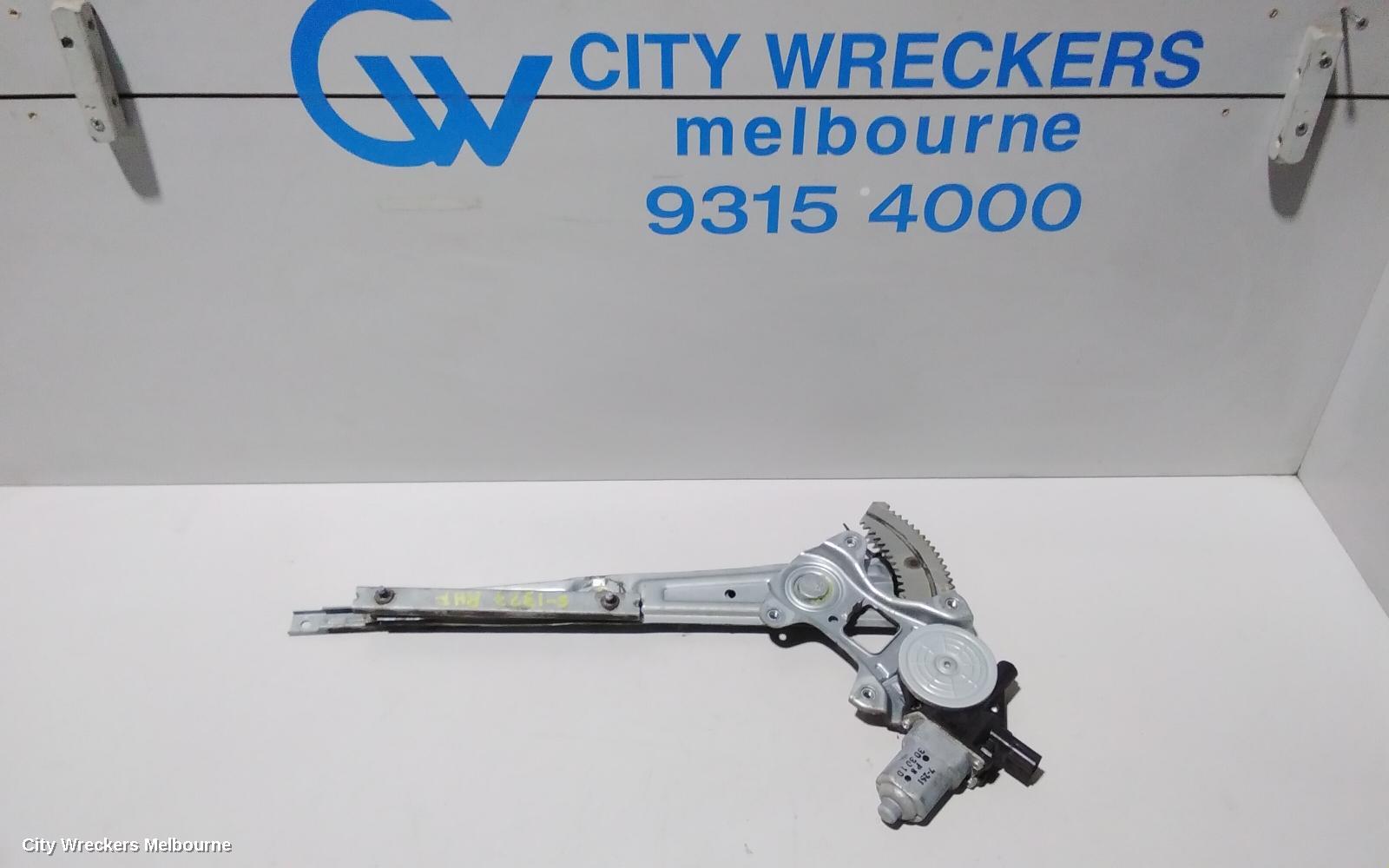 HONDA CRV RIGHT FRONT WINDOW REG/MOTOR, RM, 11/2012 - 04/2017 - Image 1