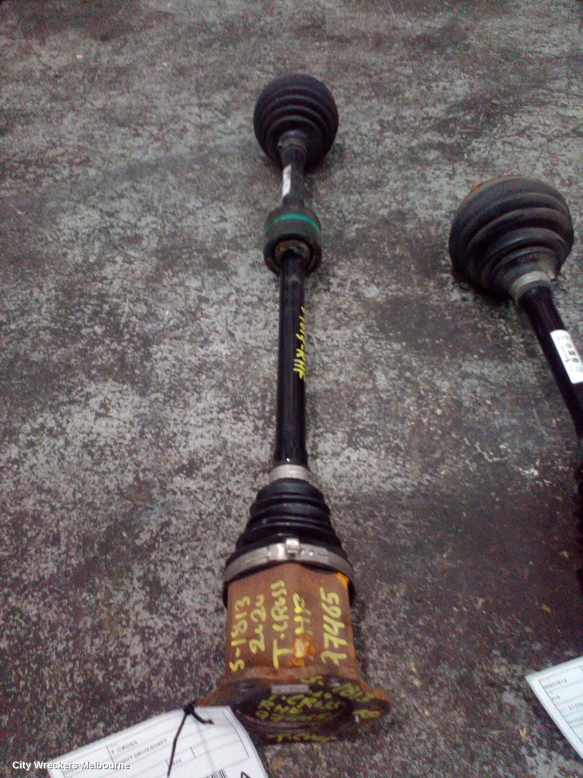 VOLKSWAGEN T-CROSS RIGHT DRIVESHAFT, FRONT, PETROL, 1.0, TURBO, DKJA/DXUA CODE, C1, 01/2020 ONWARDS - Image 3