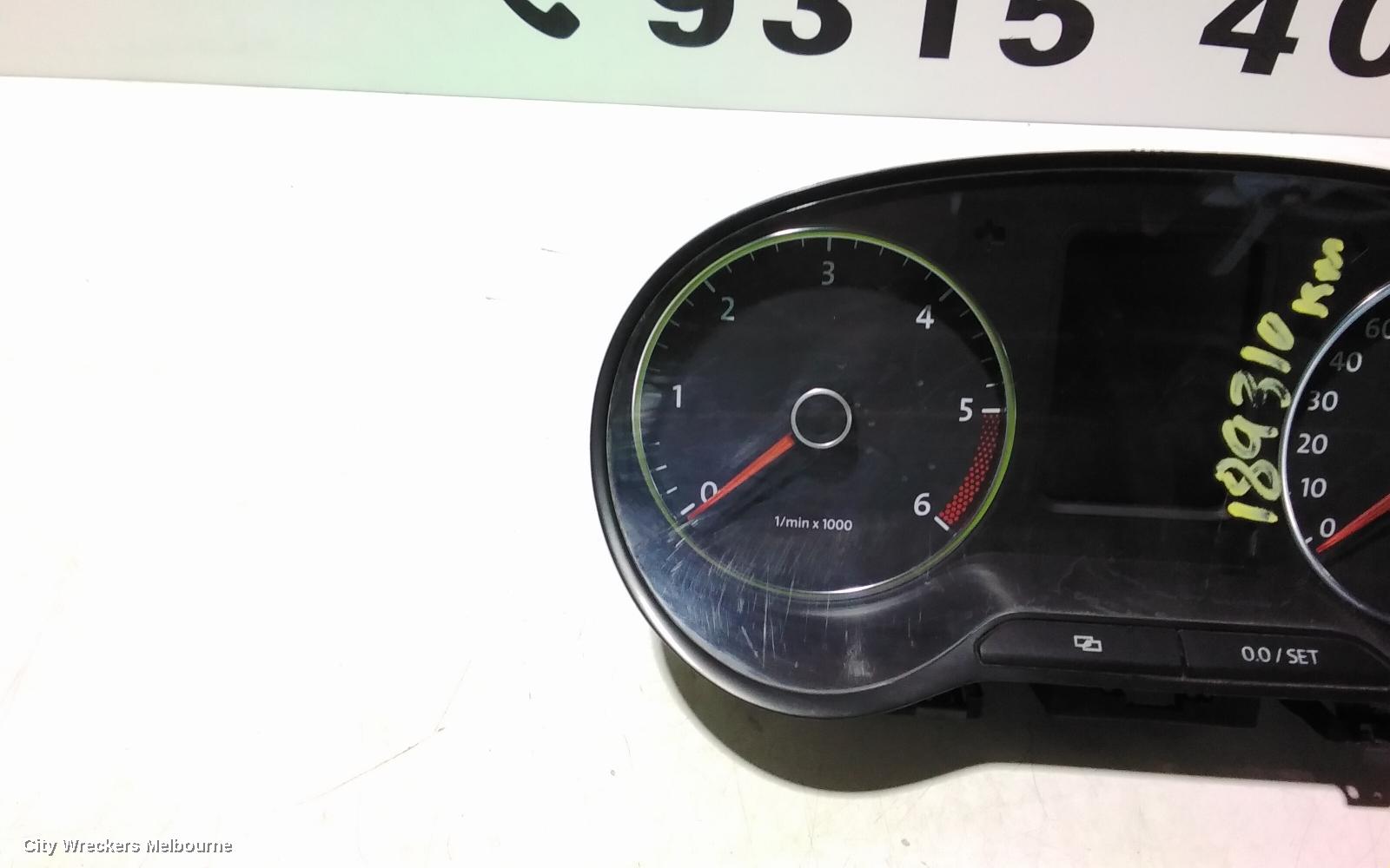 VOLKSWAGEN AMAROK INSTRUMENT CLUSTER, DIESEL, MANUAL T/M, 2H, 12/2010 - 10/2014 - Image 3