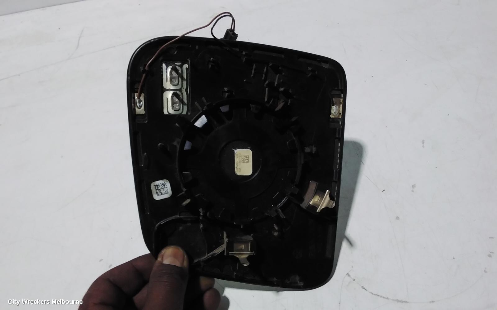 JEEP GRANDCHEROKEE RIGHT DOOR MIRROR, NON MEMORY, NON AUTO DIM, NON BLIND SPOT, NON PUDDLE, COLOUR CODED, WK, 01/2017 - 02/2022 - Image 2