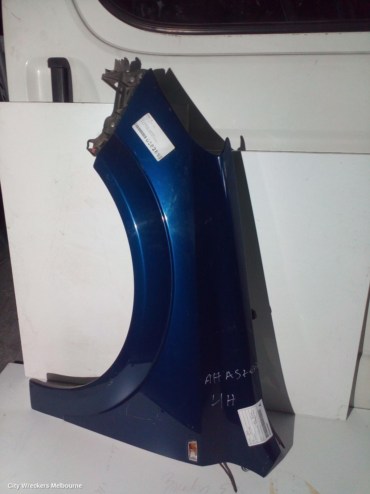 HOLDEN ASTRA LEFT GUARD, AH, 10/2004 - 08/2009 - Image 2
