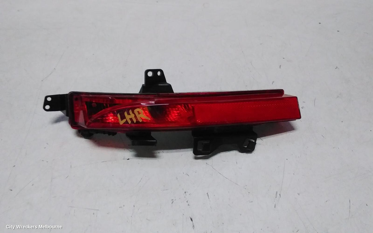 LAND ROVER DISCOVERY SPORT LEFT TAILLIGHT, IN BUMPER FOG LAMP, L550, 01/2015 - 06/2019 - Image 1