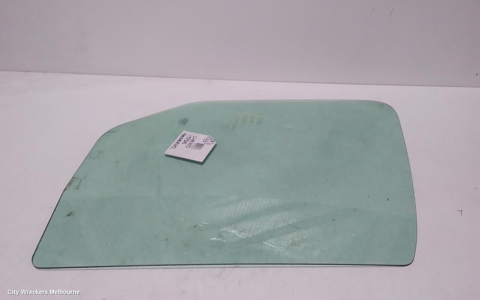 MERCEDES SPRINTER RIGHT FRONT WINDOW REG/MOTOR, NCV3, POWER, 10/2006 - 04/2018 - Image 2
