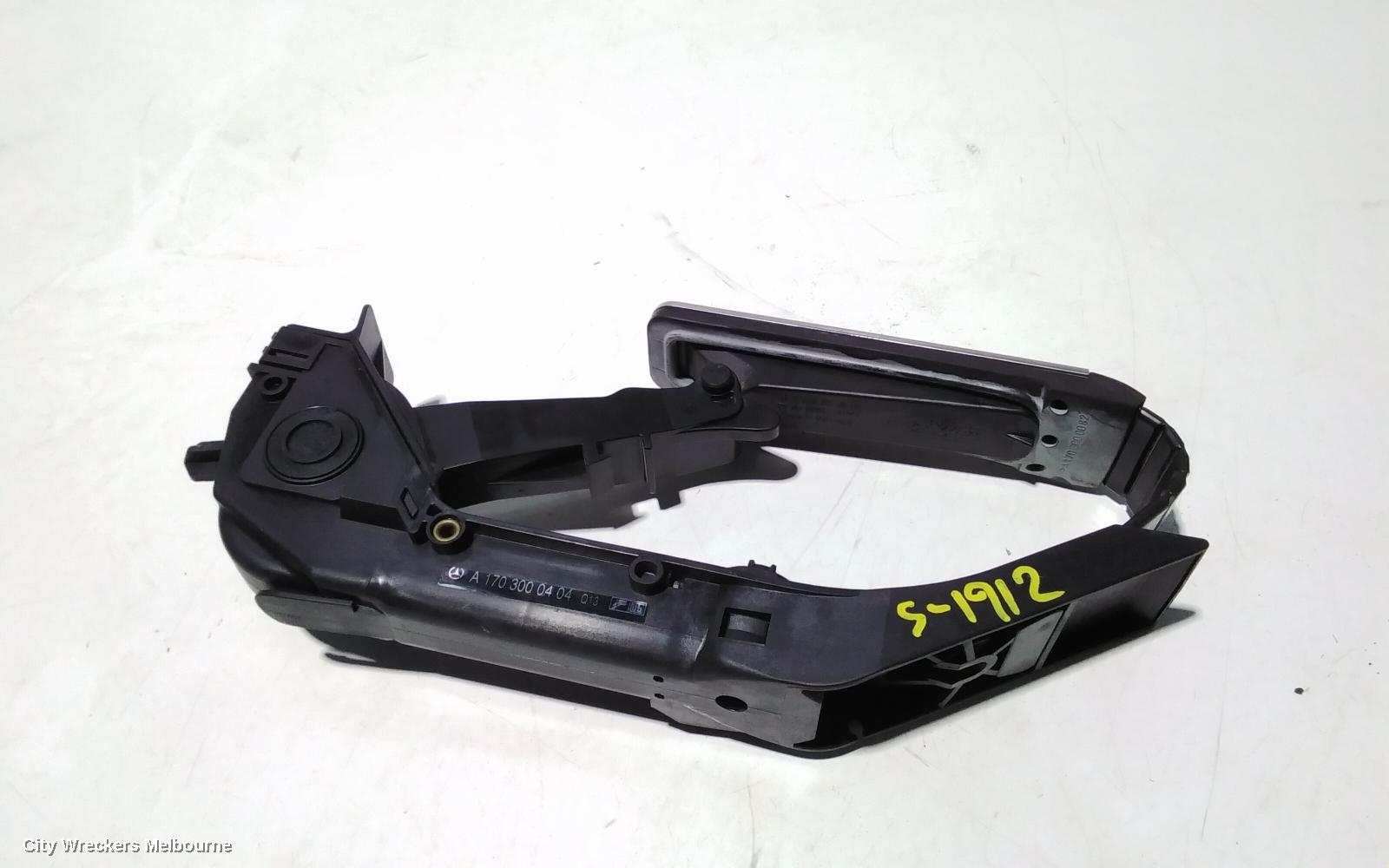 MERCEDES CLC CLASS PEDAL ASSEMBLY, CL203 08/2008 - 03/2011 - Image 3