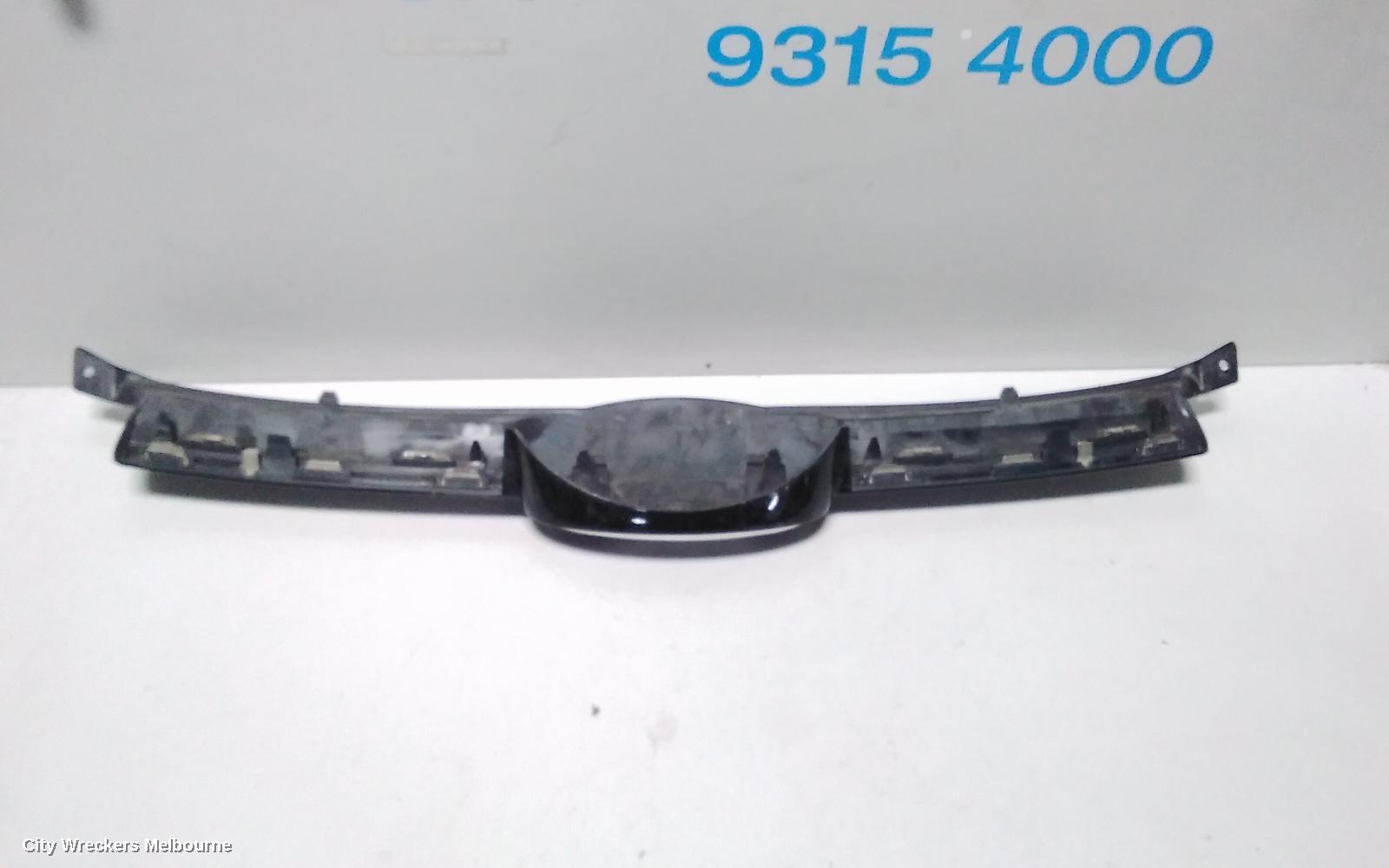 FORD FOCUS GRILLE, RADIATOR GRILLE, LW, TITANIUM, 05/2011 - 08/2015 - Image 3