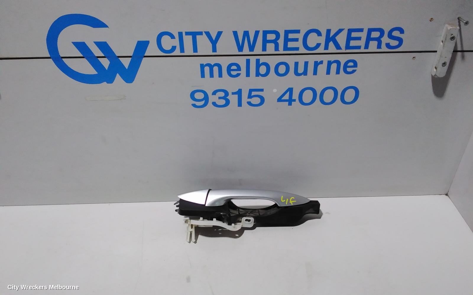 HYUNDAI I30 DOOR HANDLE, OUTER, LH FRONT, NON KEYLESS ENTRY TYPE, GD (CZECH-VIN TMAD), 12/2012 - 02/2017 - Image 1