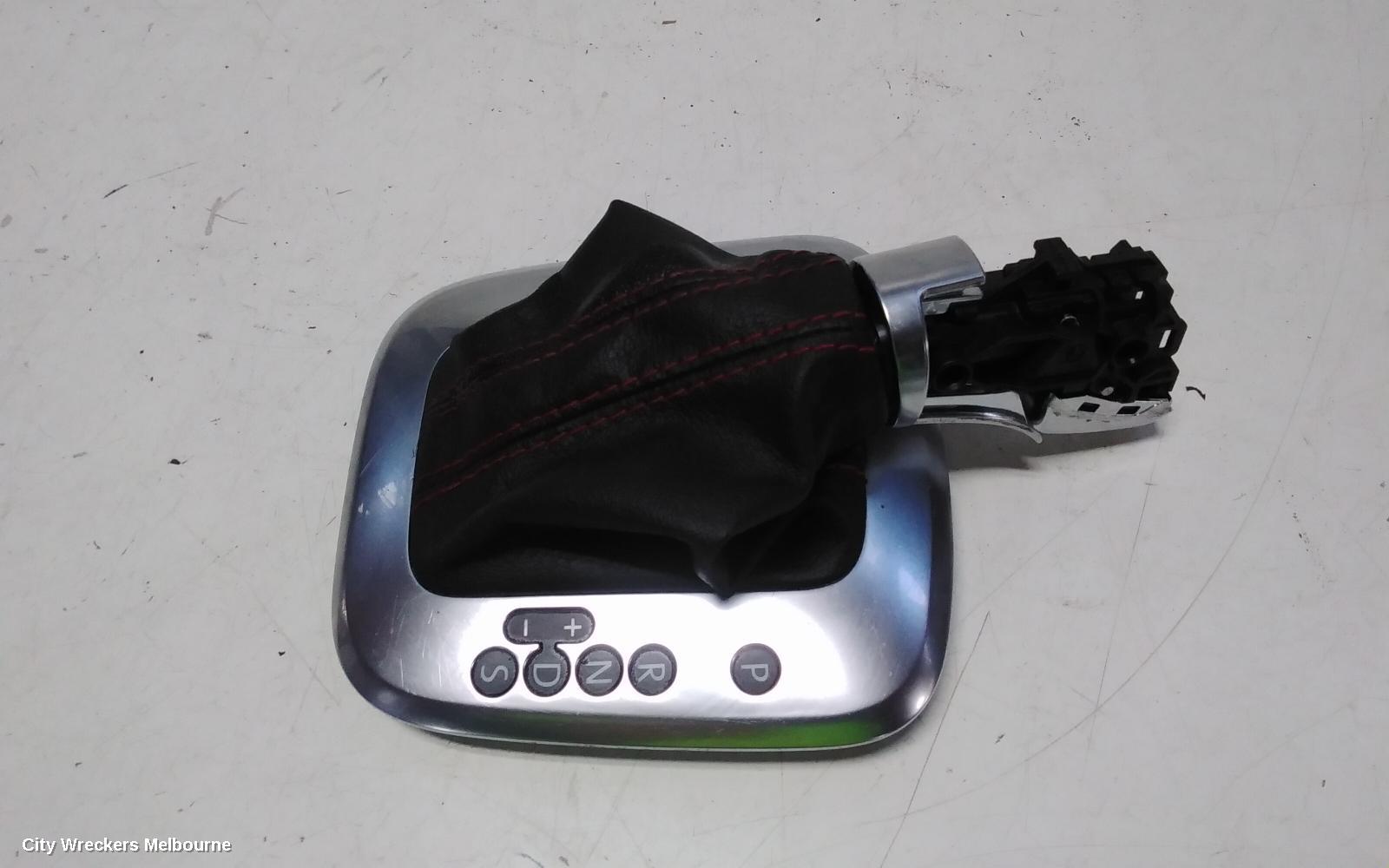 VOLKSWAGEN POLO GEAR STICK/SHIFTER, AUTO T/M, PETROL, 6R, 05/2010 - 09/2017 - Image 2