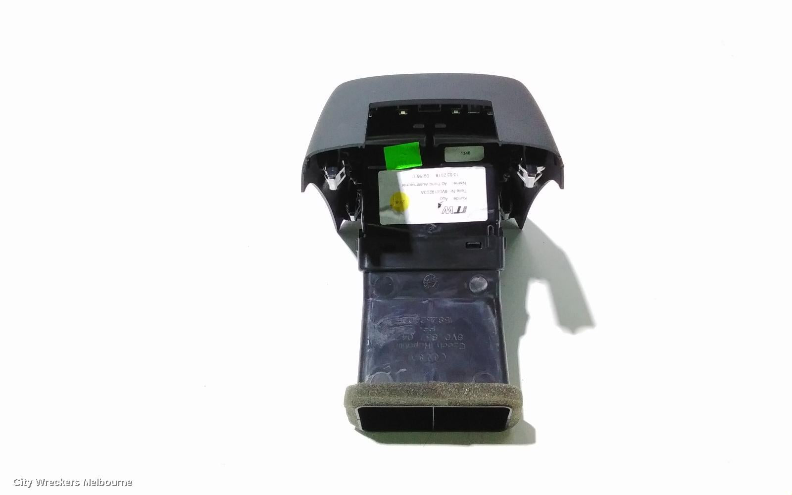 AUDI A3, 8V, 03/2013 - 10/2020, CENTRE AIRVENT BACK OF CONSOL: 103871 - Image 3