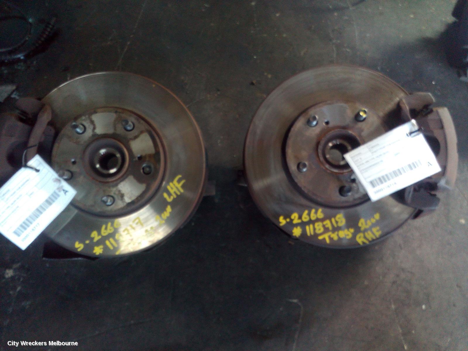 TOYOTA TARAGO RIGHT FRONT HUB ASSEMBLY, ACR30, ABS TYPE, 06/2000 - 06/2003 - Image 3