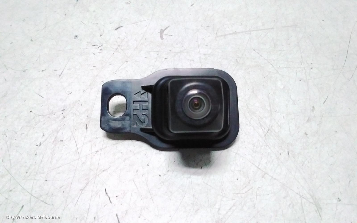 TOYOTA KLUGER REVERSE CAMERA, XU50 SERIES, 03/2014 - 02/2021 - Image 2