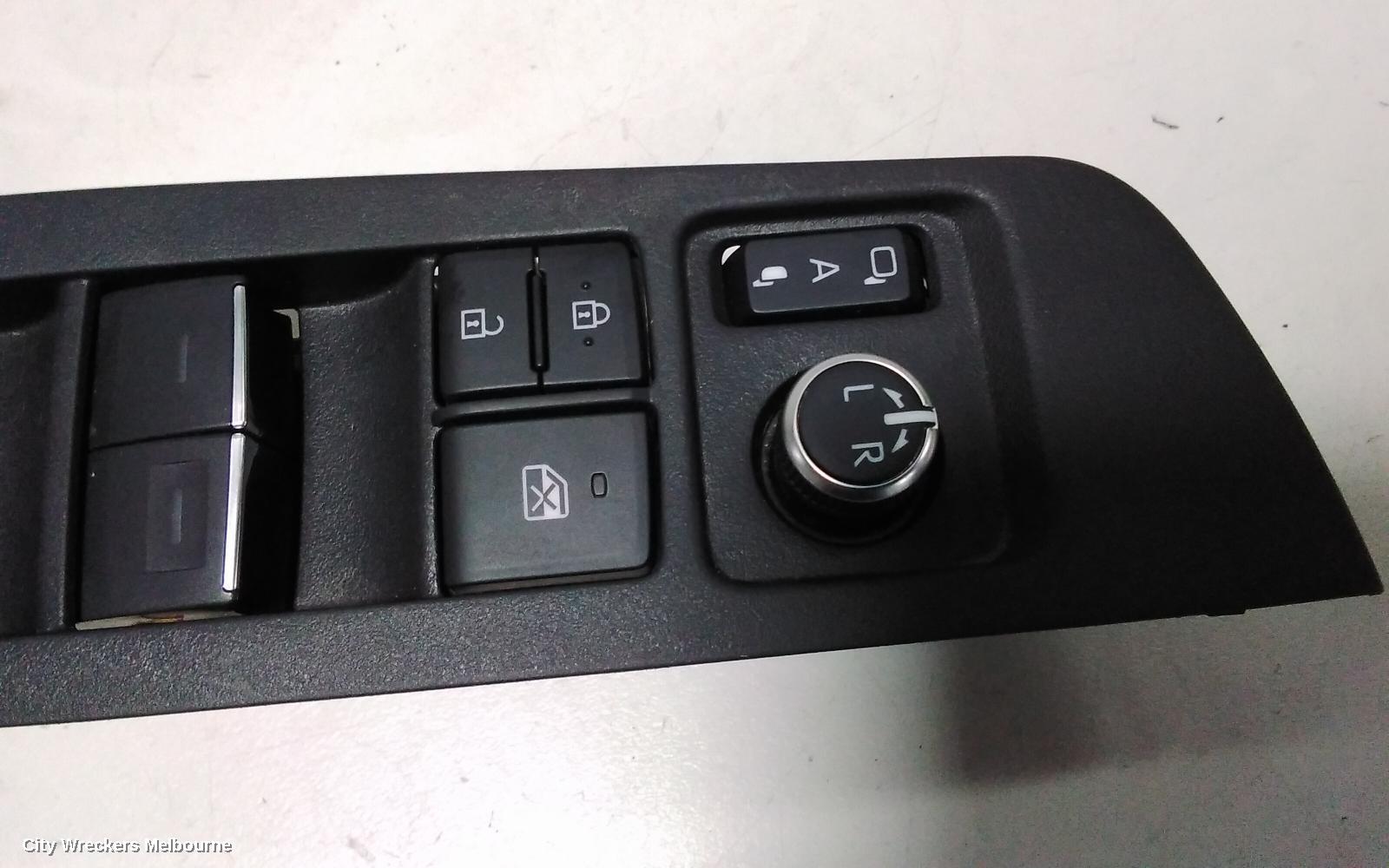 TOYOTA COROLLA PWR DR WIND SWITCH, RH FRONT (MASTER SWITCH), W/ AUTO FOLDING MIRROR TYPE, E210, 07/2018 ONWARDS - Image 3