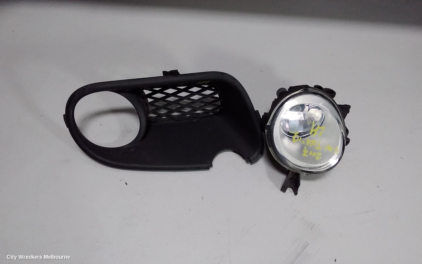 VOLKSWAGEN TOUAREG LEFT INDICATOR/FOG/SIDE, BUMPER FOGLAMP, 09/2003 - 12/2010 - Image 1