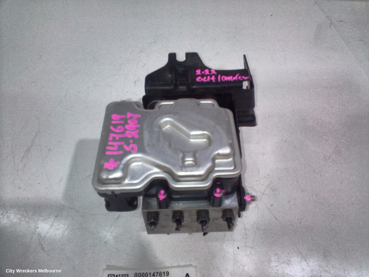MITSUBISHI OUTLANDER ABS PUMP/MODULATOR, ZM, P/N 4670B661, 08/2021 ONWARDS - Image 1