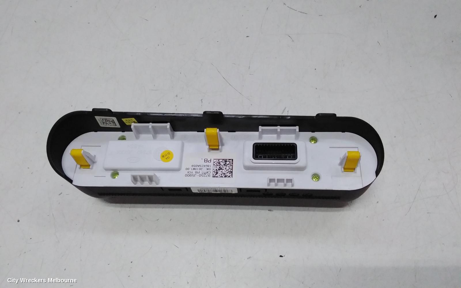 KIA STINGER HEATER/AC CONTROLS, DUAL ZONE CLIMATE CONTROL, W/ SYNC BUTTON, CK, 06/2017 ONWARDS - Image 3
