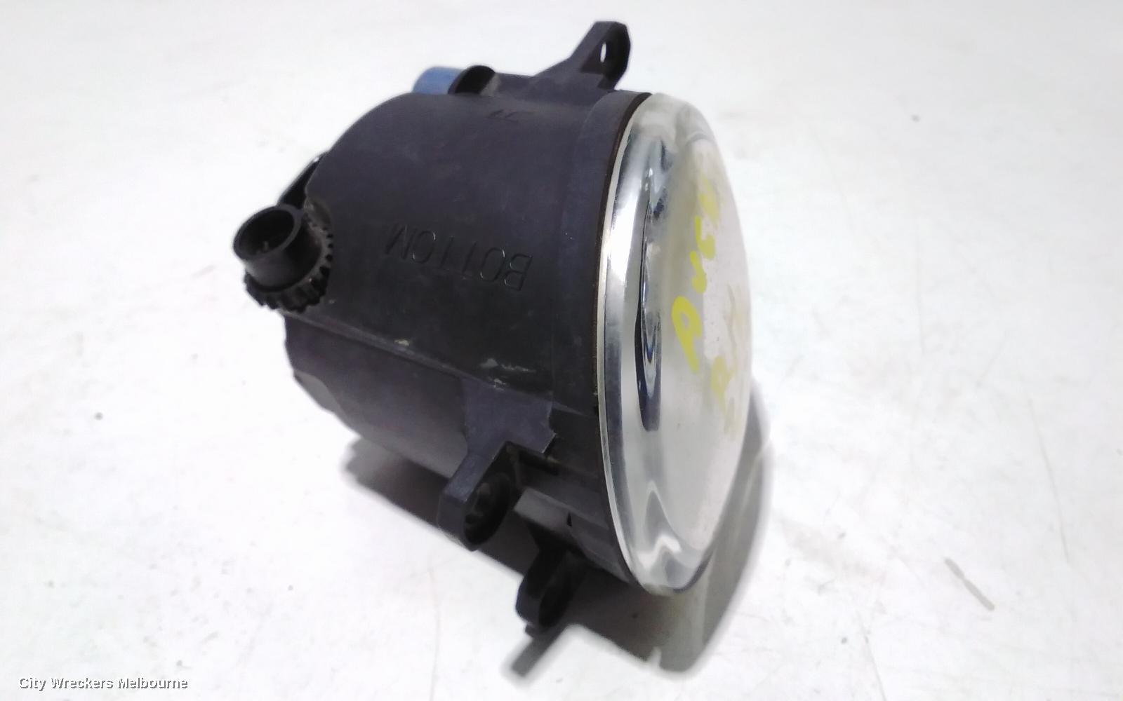 TOYOTA AVENSIS LEFT INDICATOR/FOG/SIDE, BUMPER FOGLAMP, ACM21R, 12/2003 - 12/2010 - Image 3