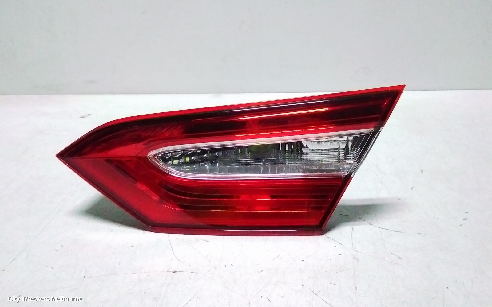 TOYOTA CAMRY REAR GARNISH, BOOTLID LAMP (RH SIDE), HALOGEN TYPE, XV70, 09/2017 - 01/2021 - Image 2