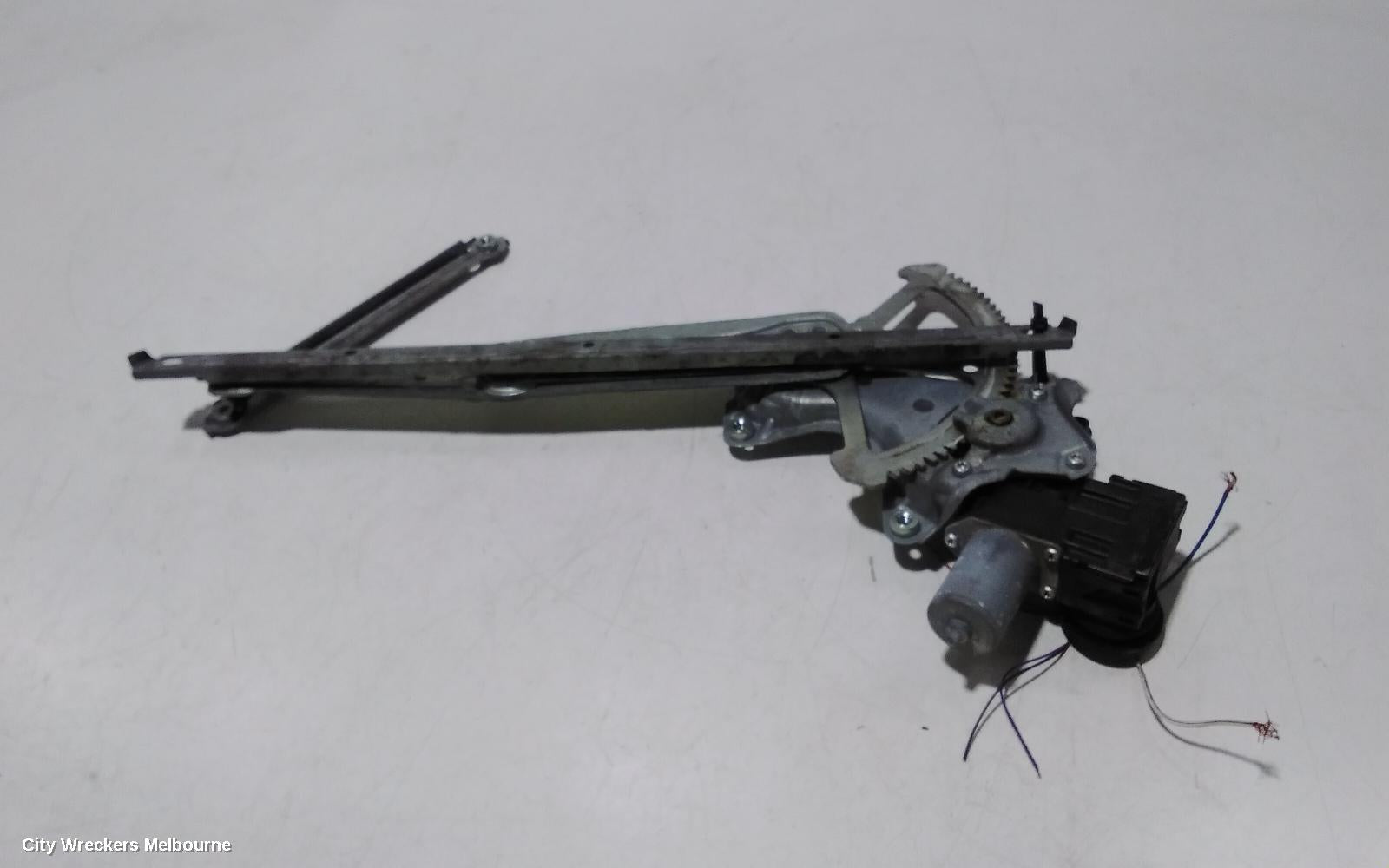 TOYOTA HIACE LEFT FRONT WINDOW REG/MOTOR, DOOR REG AND MOTOR ASSY, TRH/KDH, 03/2005 - 04/2019 - Image 3