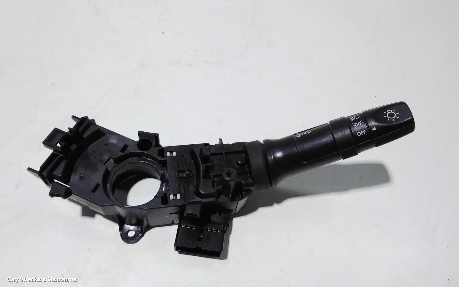 HYUNDAI ACCENT COMBINATION SWITCH, FLASHER SWITCH, RB, 07/2011 - 12/2019 - Image 1