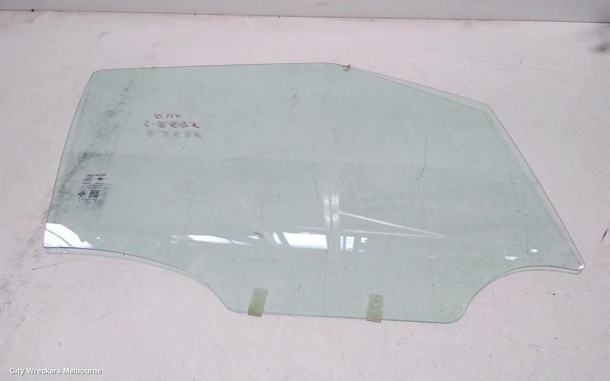 MG MG3 RIGHT FRONT DOOR WINDOW, SZP1, NON TINTED TYPE, 07/2016 - 10/2025 - Image 1