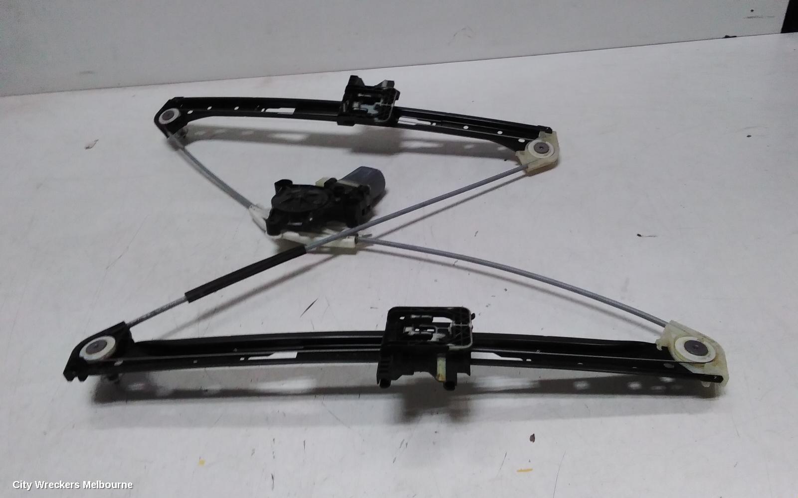PORSCHE MACAN LEFT FRONT WINDOW REG/MOTOR, 95B, 06/2014 - 12/2025 - Image 3