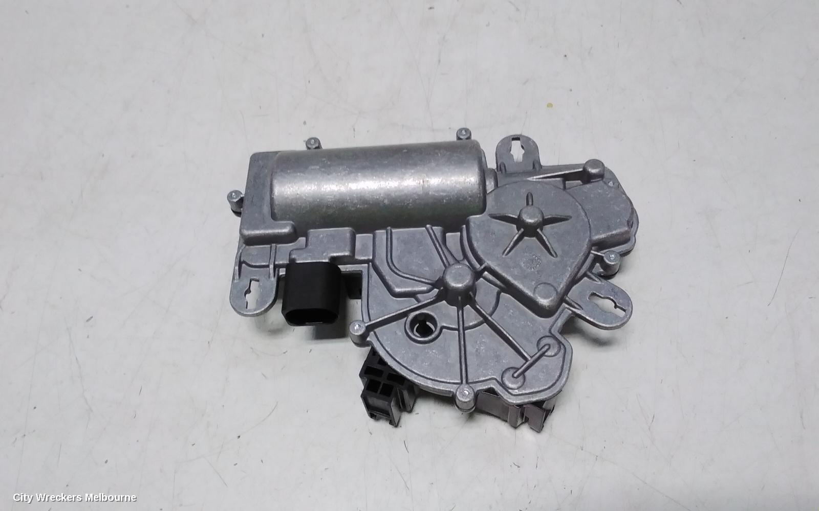 SKODA KAMIQ DOOR/BOOT/GATE LOCK, TAILGATE LOCK, NW, 06/2020 ONWARDS - Image 2
