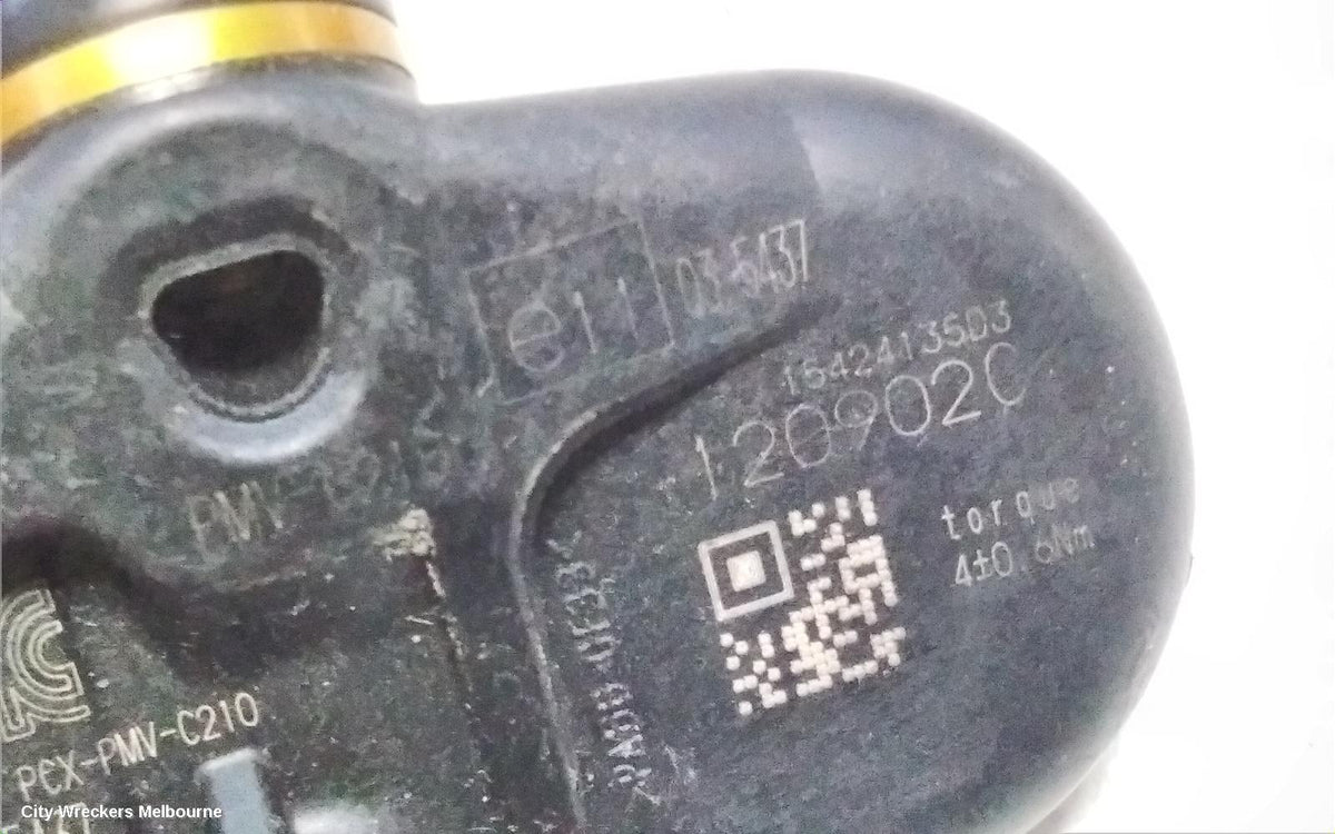 LEXUS NX, AGZ/AYZ 02/2014 - 12/2021, 10R035437 TYRE PRESSURE: 151653 - Image 3