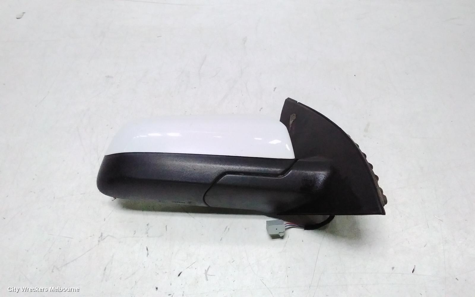 HOLDEN COMMODORE RIGHT DOOR MIRROR, VF, COLOUR CODED/BLACK, NON BLINDSPOT TYPE, 05/2013 - 12/2017 - Image 3
