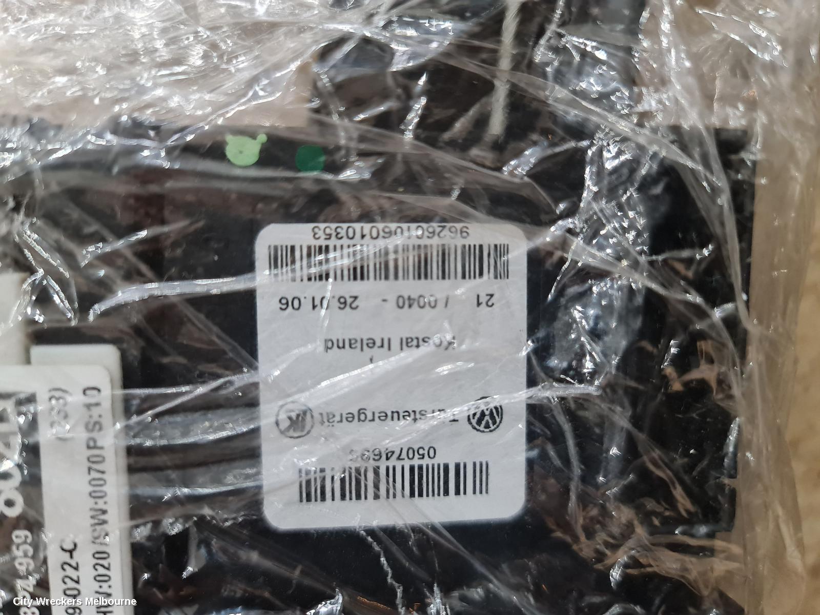 AUDI A3 RIGHT REAR WND REG/MOTOR, 8P, 5DR HATCH, 06/2004 - 04/2013 - Image 3