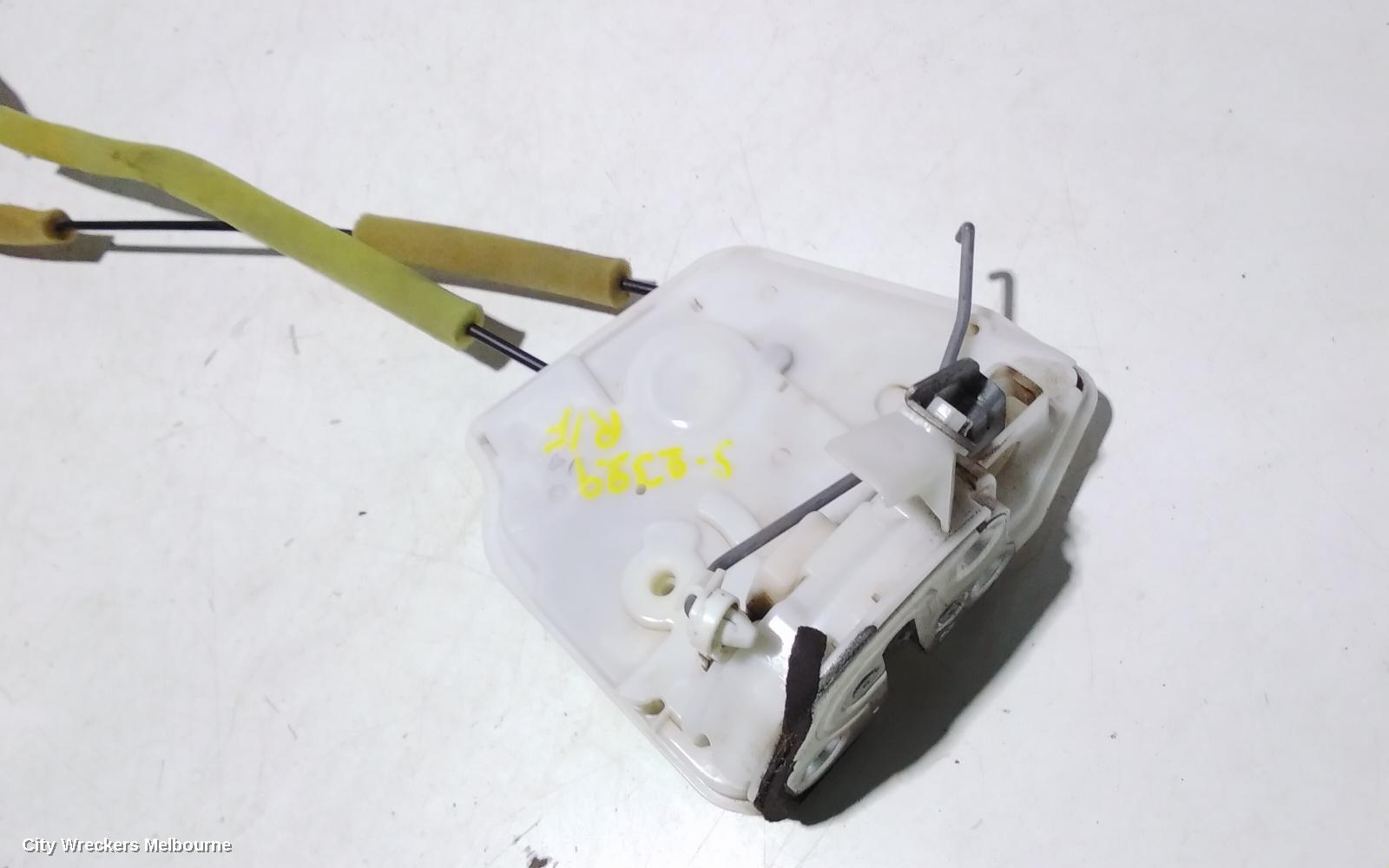 MAZDA 3 DOOR/BOOT/GATE LOCK, RIGHT FRONT DOOR LOCK, BL, 04/2009 - 10/2013 - Image 2