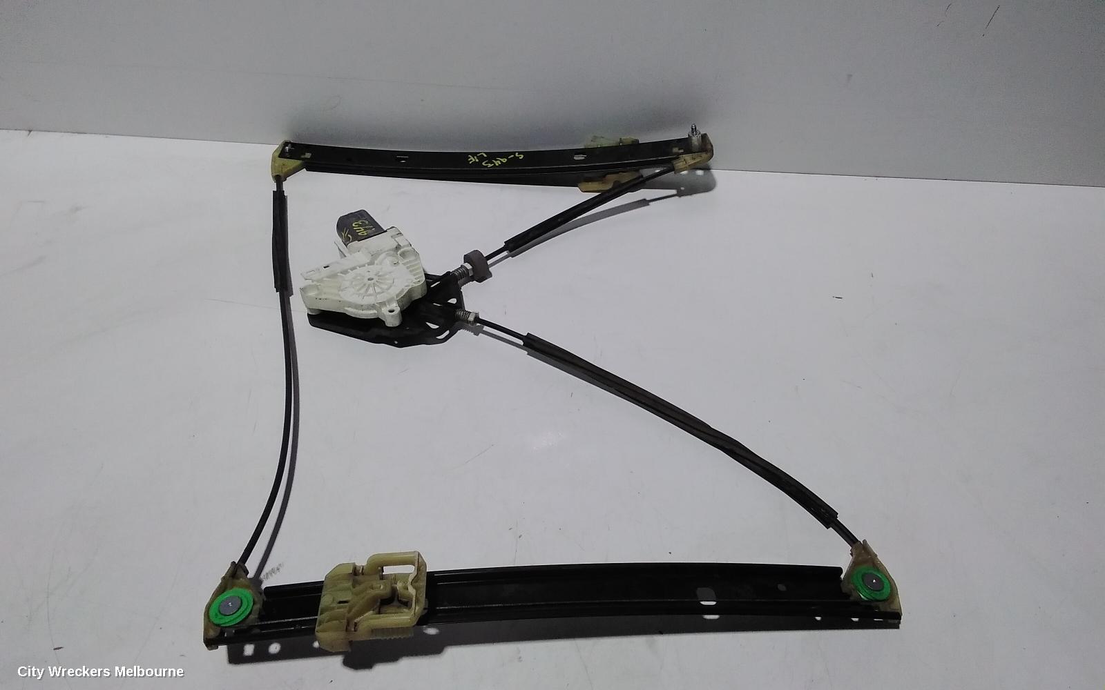 AUDI Q3 LEFT FRONT WINDOW REG/MOTOR, 8U, 03/2012 - 12/2018 - Image 1