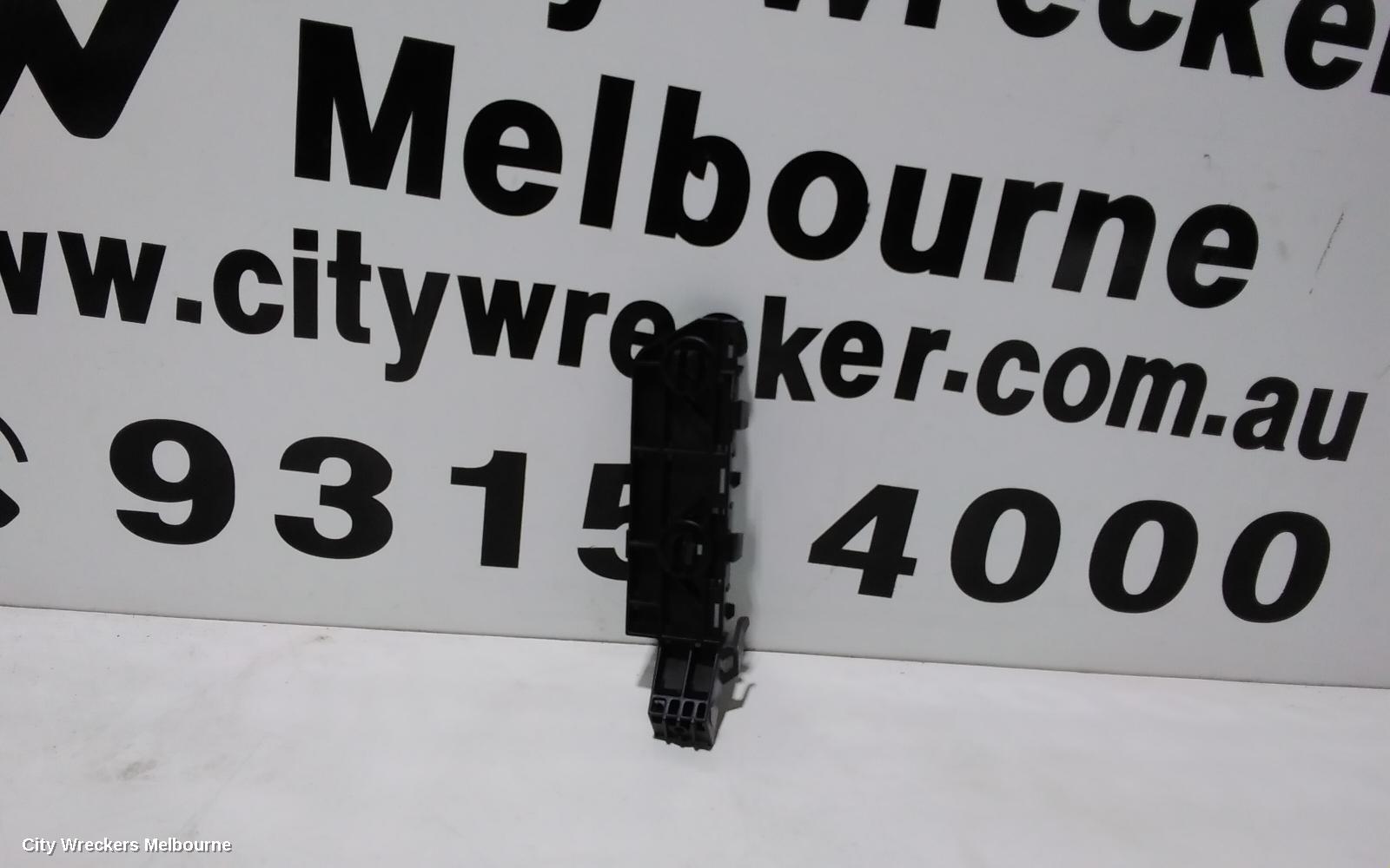 HONDA CRV, RE 03/2007 - 10/2012, RHF BAAR BRAKET: 101814 - Image 1