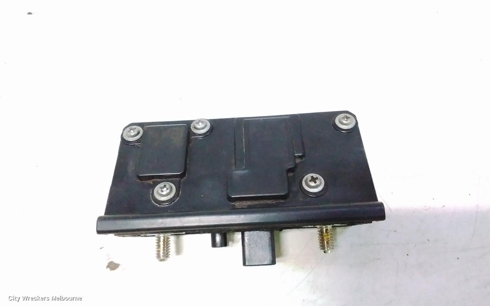HONDA HRV, RU, 12/2014 - 10/2021, TAILGATE RELEASE SWITCH, : 30886 - Image 3