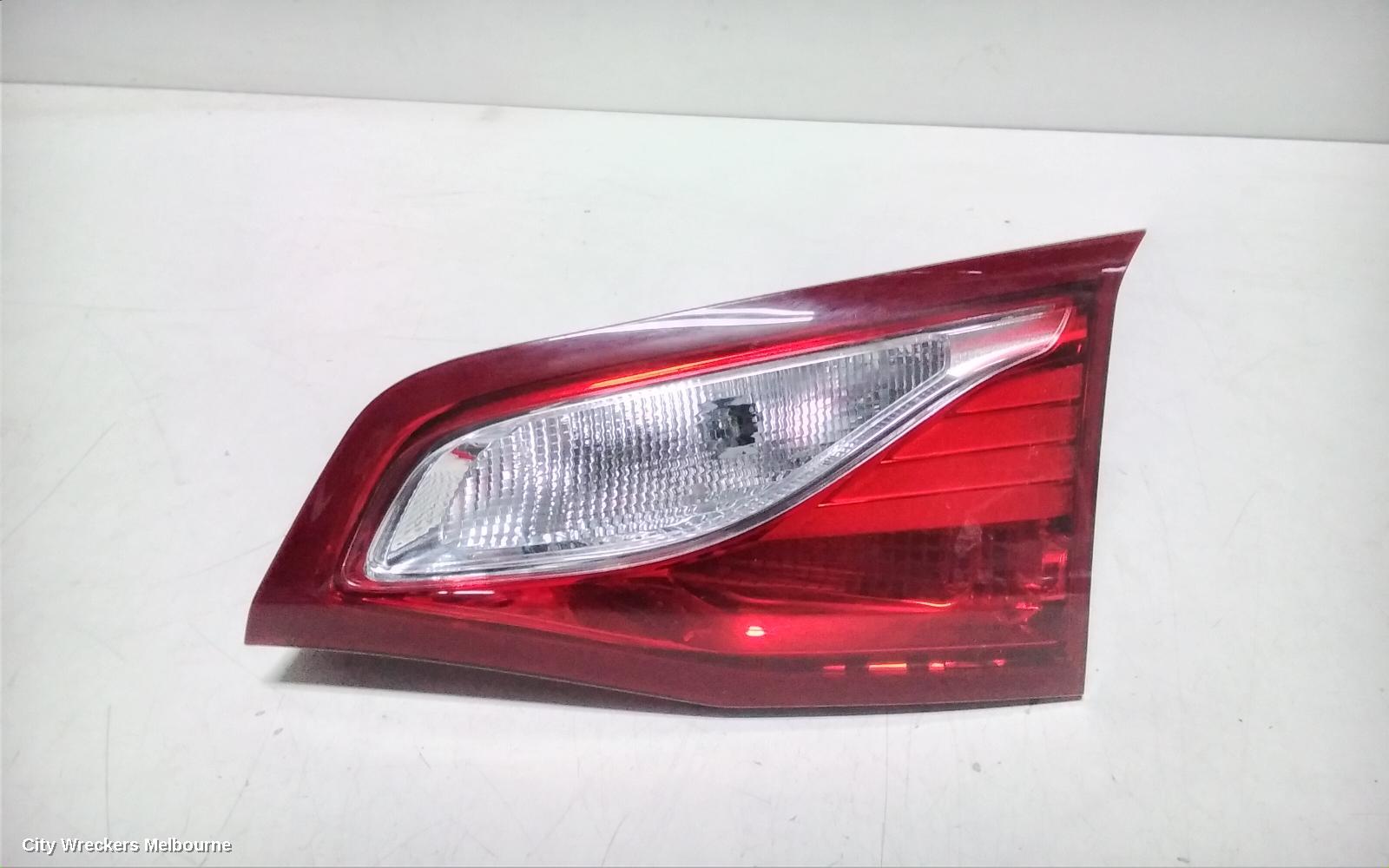 HOLDEN EQUINOX REAR GARNISH, TAILGATE LAMP (RH SIDE), STANDARD TYPE, EQ, 09/2017 - 12/2020 - Image 2