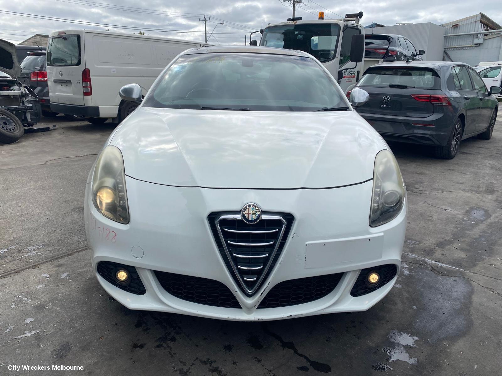 ALFA ROMEO GIULIETTA LEFT DOOR MIRROR, SILVER TYPE, 940 SERIES, 06/2011 ONWARDS - Image 1