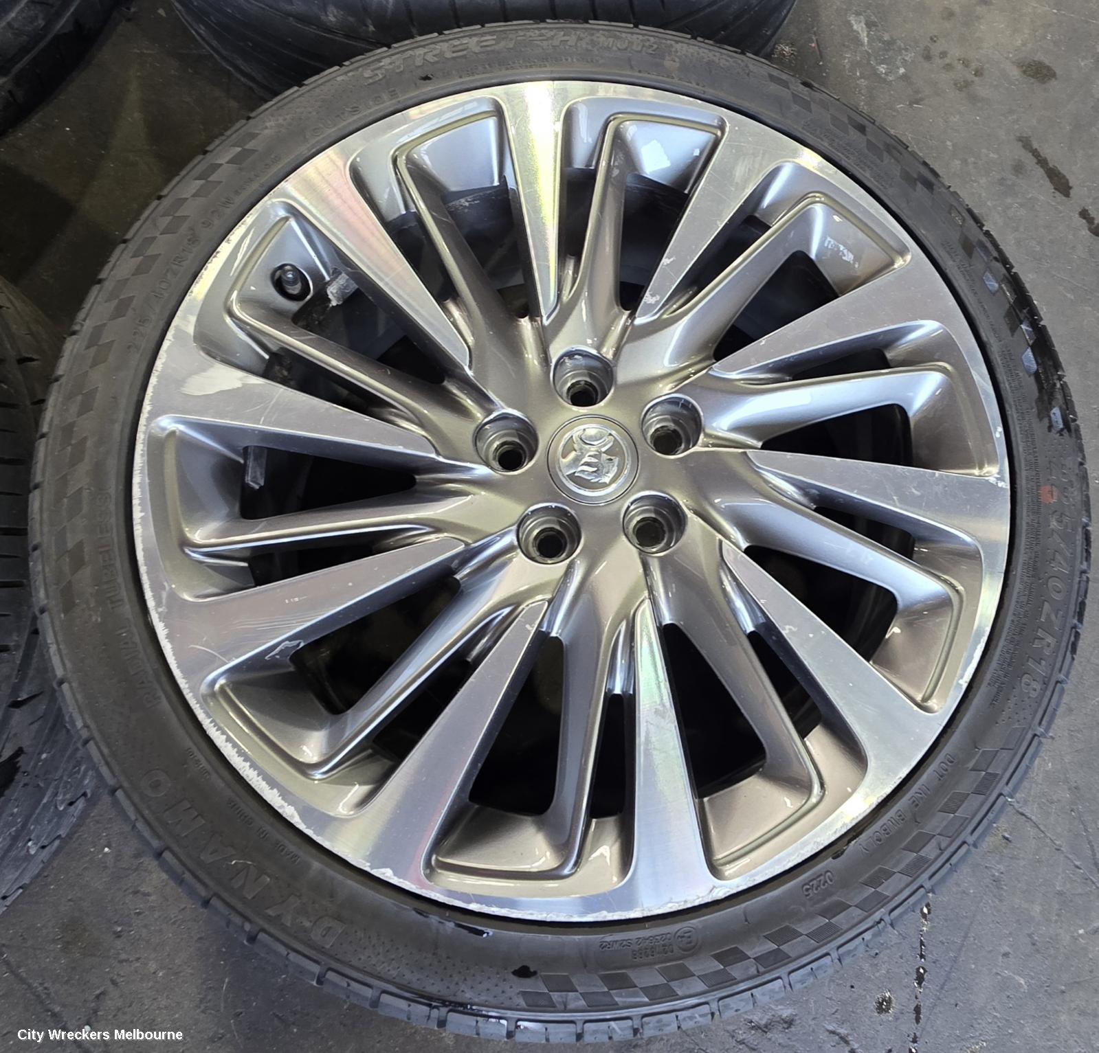 HOLDEN ASTRA WHEEL MAG, FACTORY, 18X7.5IN, TWO TONE, BK, 09/2016 ONWARDS - Image 3
